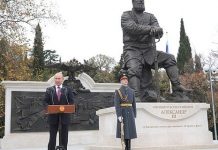 Путин принял участие в открытии памятника российскому царю Александру III в Ялте – СМИ