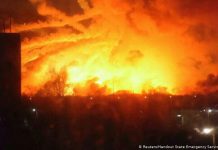 В Балаклее продолжаются взрывы на складах военного арсенала