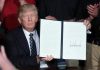 Трамп подписал указ об отмене инициатив по изменению климата